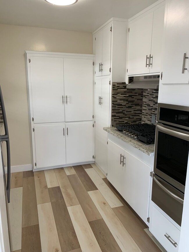 Photo - 233 S Horne St Unidad 233-B