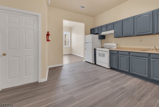 Building Photo - 31 M.L.K. Drive Unit 2