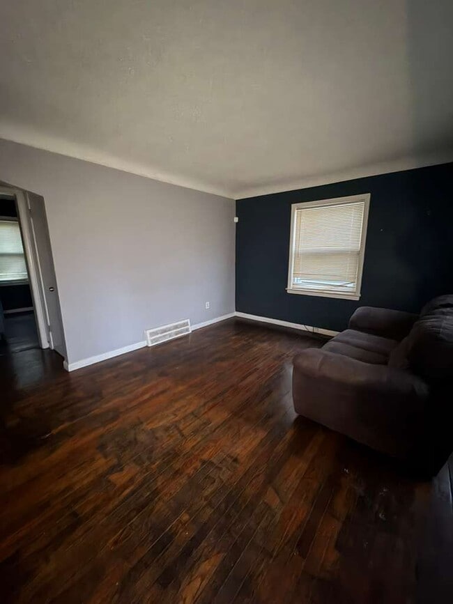 Photo - 8435 Braile St