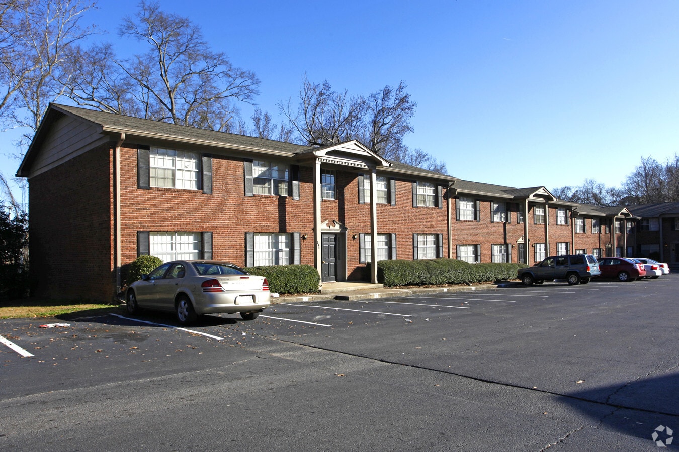 The Silvertree Apartments - The Silvertree Apartments