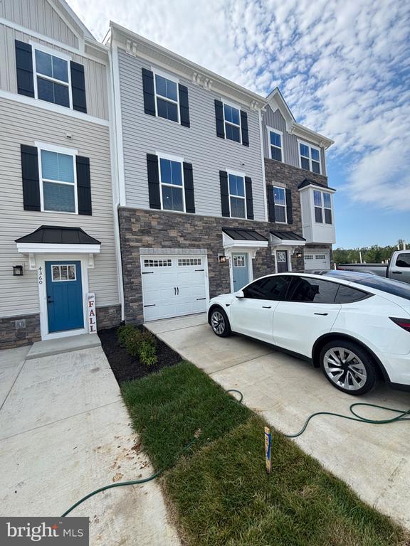 Photo - 4362 Southerby Dr