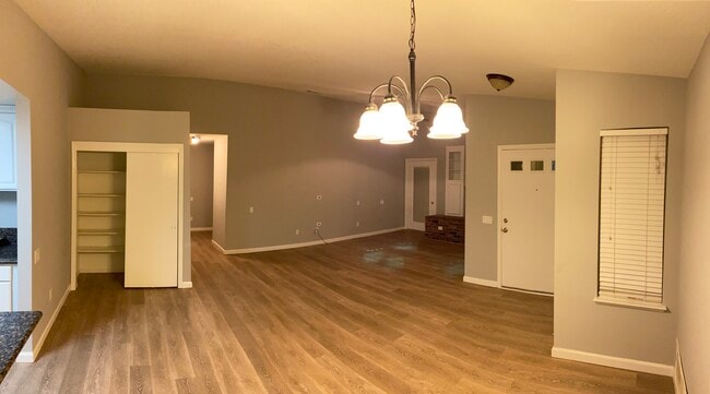 Photo - 1307 Rice Ln