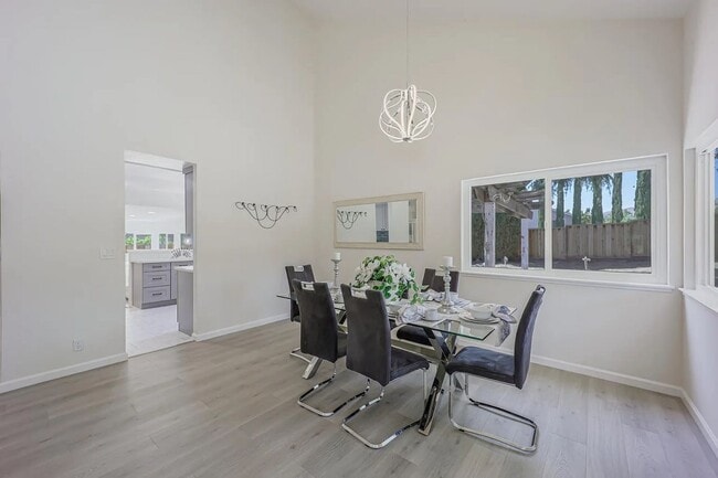 Photo - 3491 Clover Oak Dr