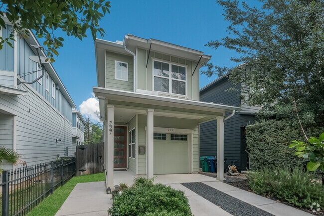 Building Photo - 227 Claremont Ave Rental