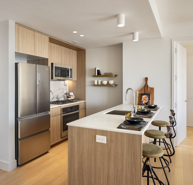 60 Wharf Dr Apartment Unit 1605 Brooklyn, NY