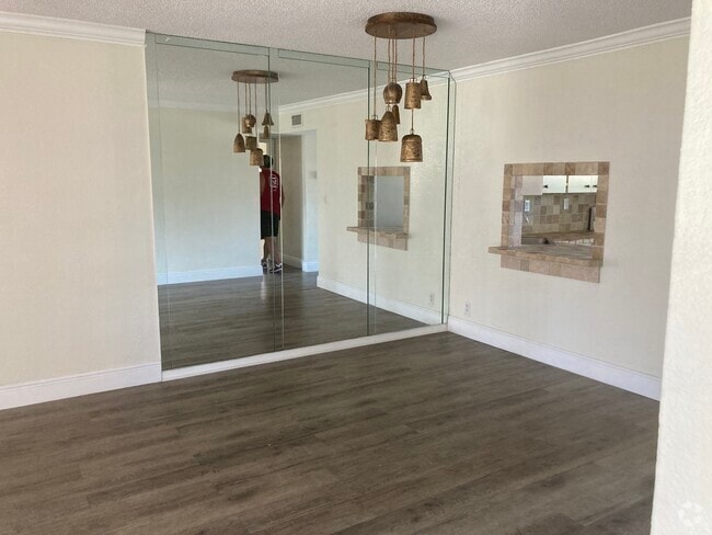 Building Photo - 9374 SW 3rd St Unit 701 Rental