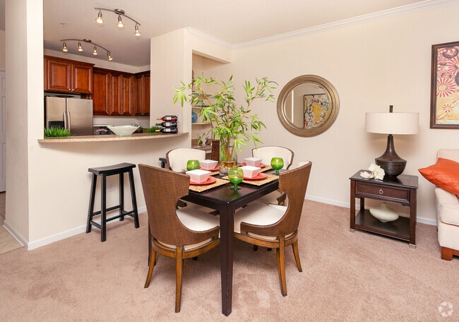1BR,1BA_885 SF