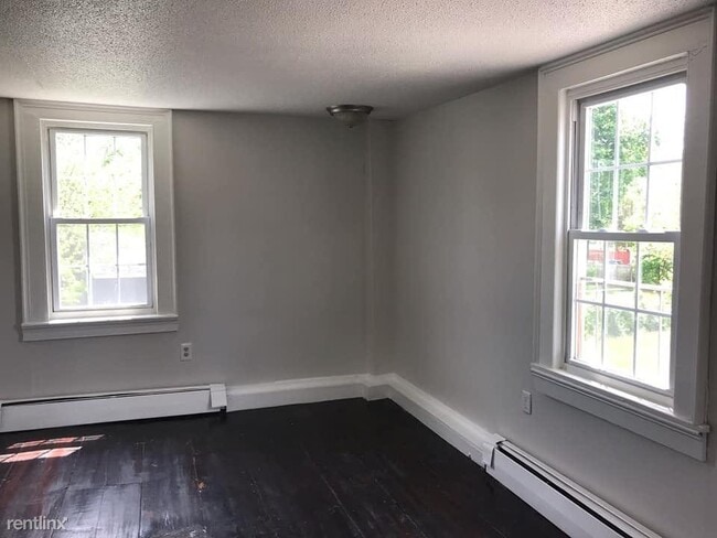 Photo - 227 Windsor Ave Unidad 3