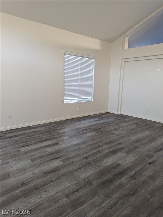 Photo - 230 Tayman Park Ave