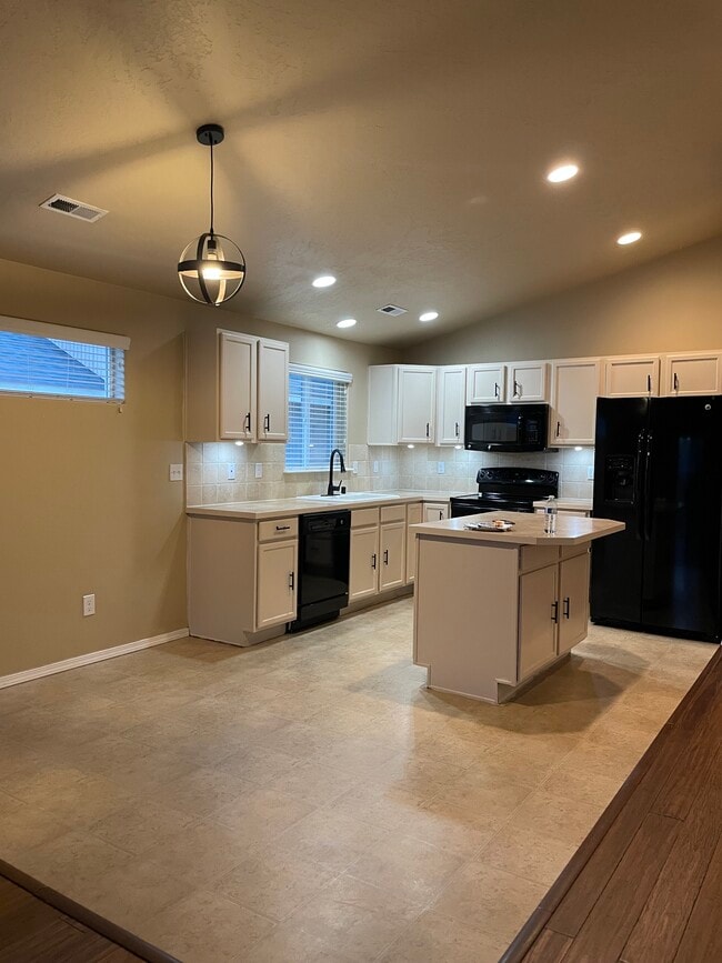 Cocina - 314 SW Homestead Ave