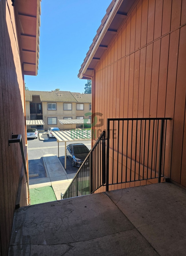 Photo - 495 Cherry Ln Unidad 495 Cherry Ln G