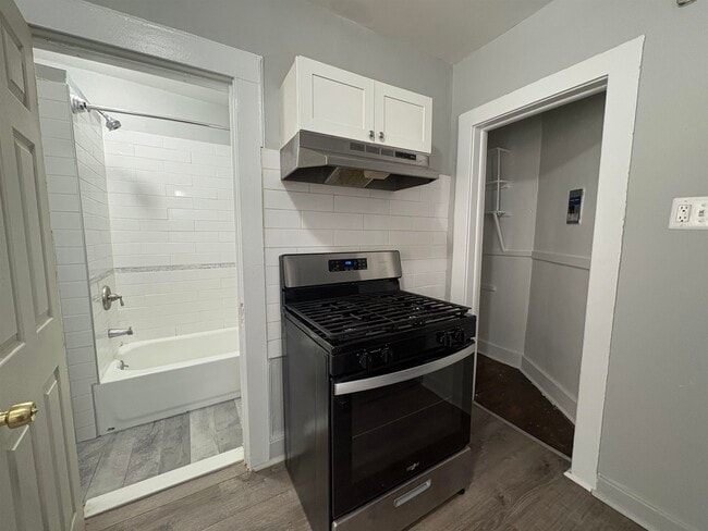 762 Forest St Unit 1