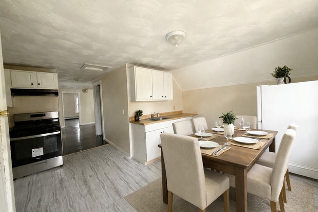 Photo - 37 Hotchkiss St Unit 3rd Floor