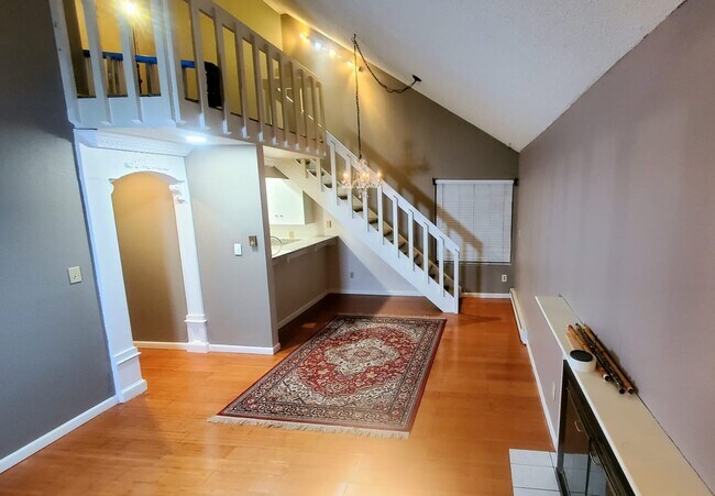 Living dining - 2504 S 317th St Unit 304