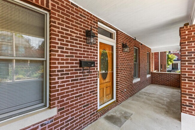 Photo - 78 Auburn Ave