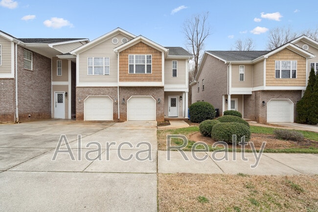 Photo - 111 Sherman Oaks Ln