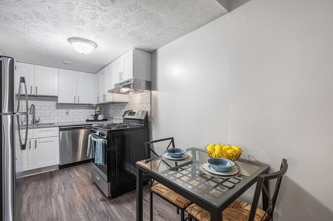 Regency Park Apartments