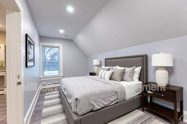 Photo - 340 Pearl St