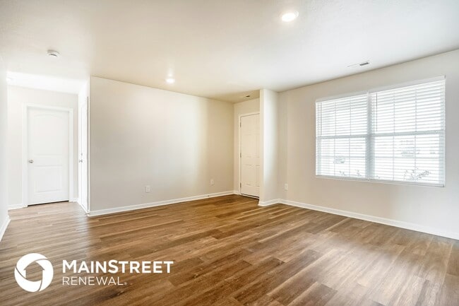 Photo - 124 Lahinch Dr