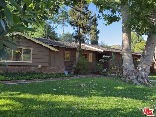 Photo - 2290 Canonita Dr Casa