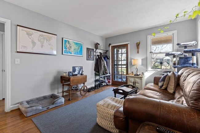 Photo - 844 Linden Hall Rd