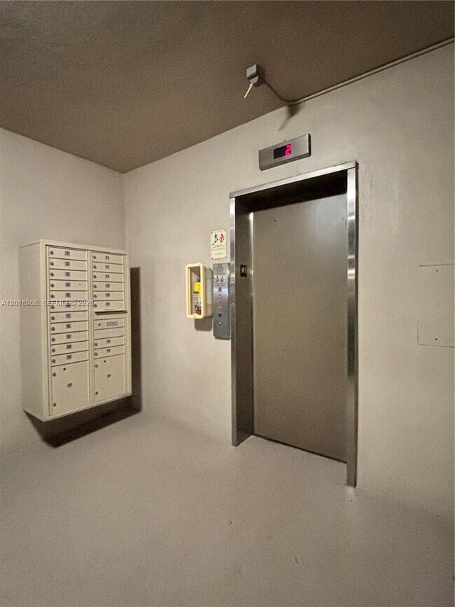Photo - 1480 E Sample Rd Unit 209