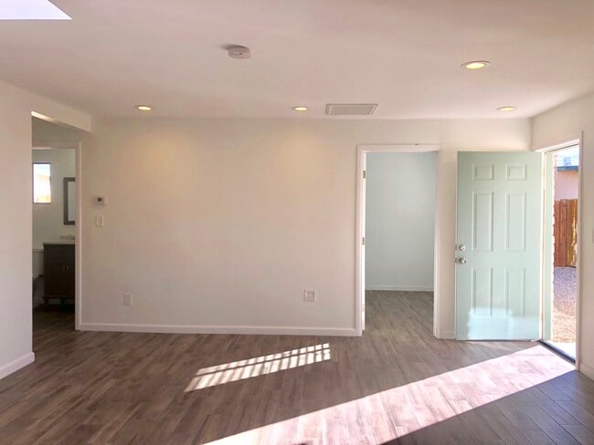 Photo - 3219 E Bermuda St Unit #1