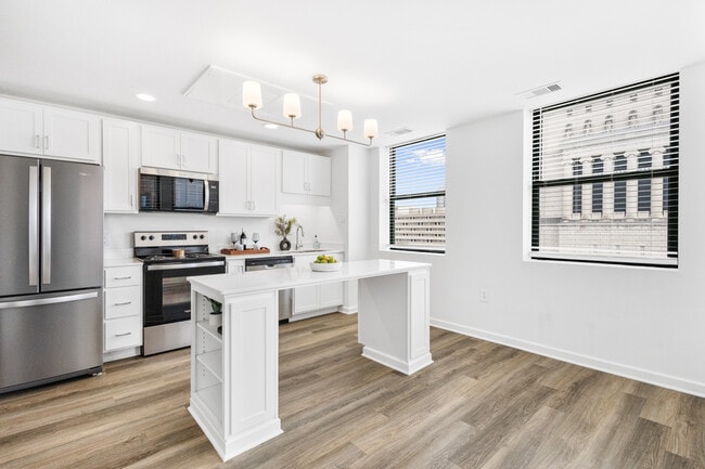 Continental-Kitchen - The Continental Towers at Vermont Place