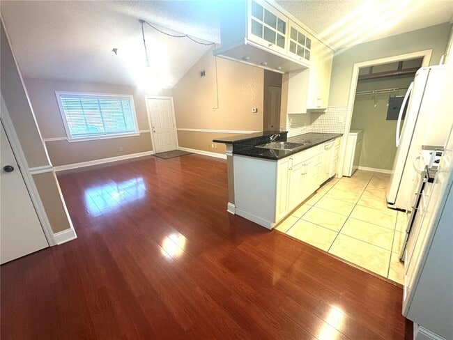 Photo - 10263 Gandy Blvd N Unit 1012