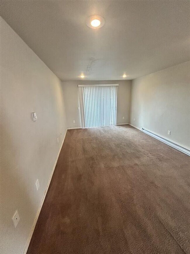 Photo - 108 Baker St Unit 1