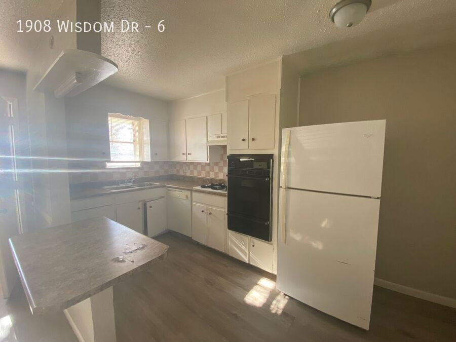 Photo - 1908 Wisdom Dr Unidad 6