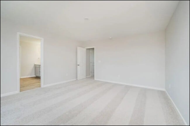 Photo - 16465 Mount Logan Rd