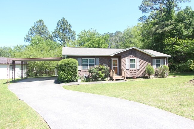 Photo - New On The Market with Fresh Updates!! Better Hurry!!