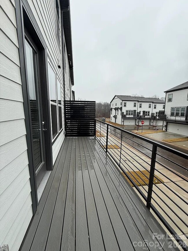 Photo - 5029 Sunnybrae Pl