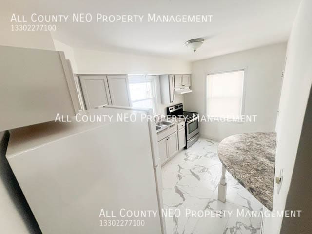 Photo - 1620 Highview Ave