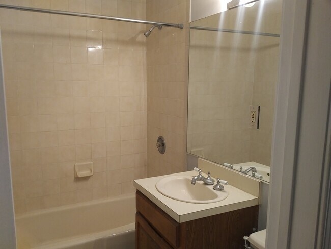 Photo - 82 Jackson St Unit A5
