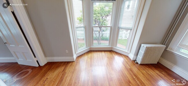 Building Photo - 13 Pleasant St Rental