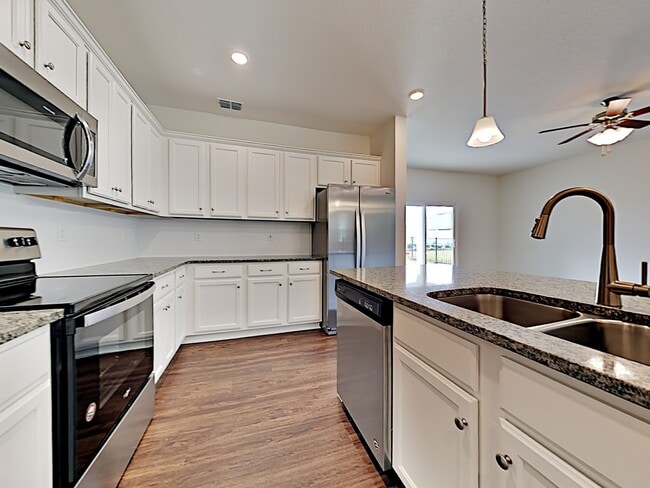 Photo - 61 Olivewood Pl