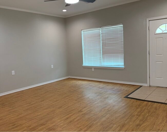 Photo - 104 Longstreet Rd