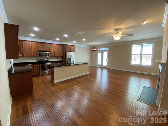 Photo - 9916 Evergreen Terrace Drive