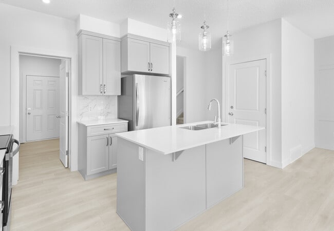 Photo - 3030-3169 169 St. SW