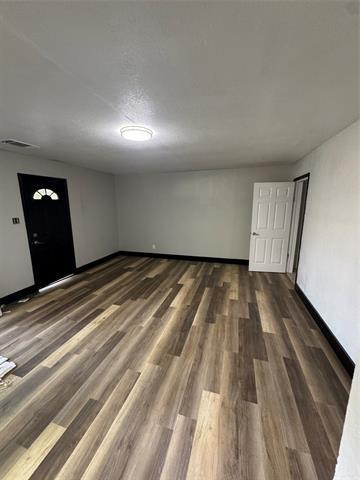 Photo - 205 W Bond St