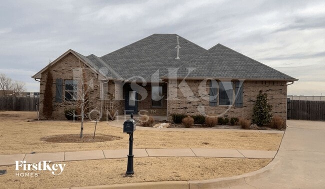 Building Photo - 3901 NW 166th Terrace