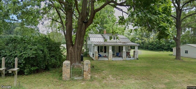 Building Photo - 10425 White Rose Rd