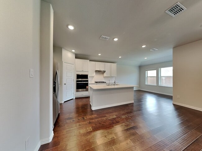 Photo - 3908 River Rock Ave