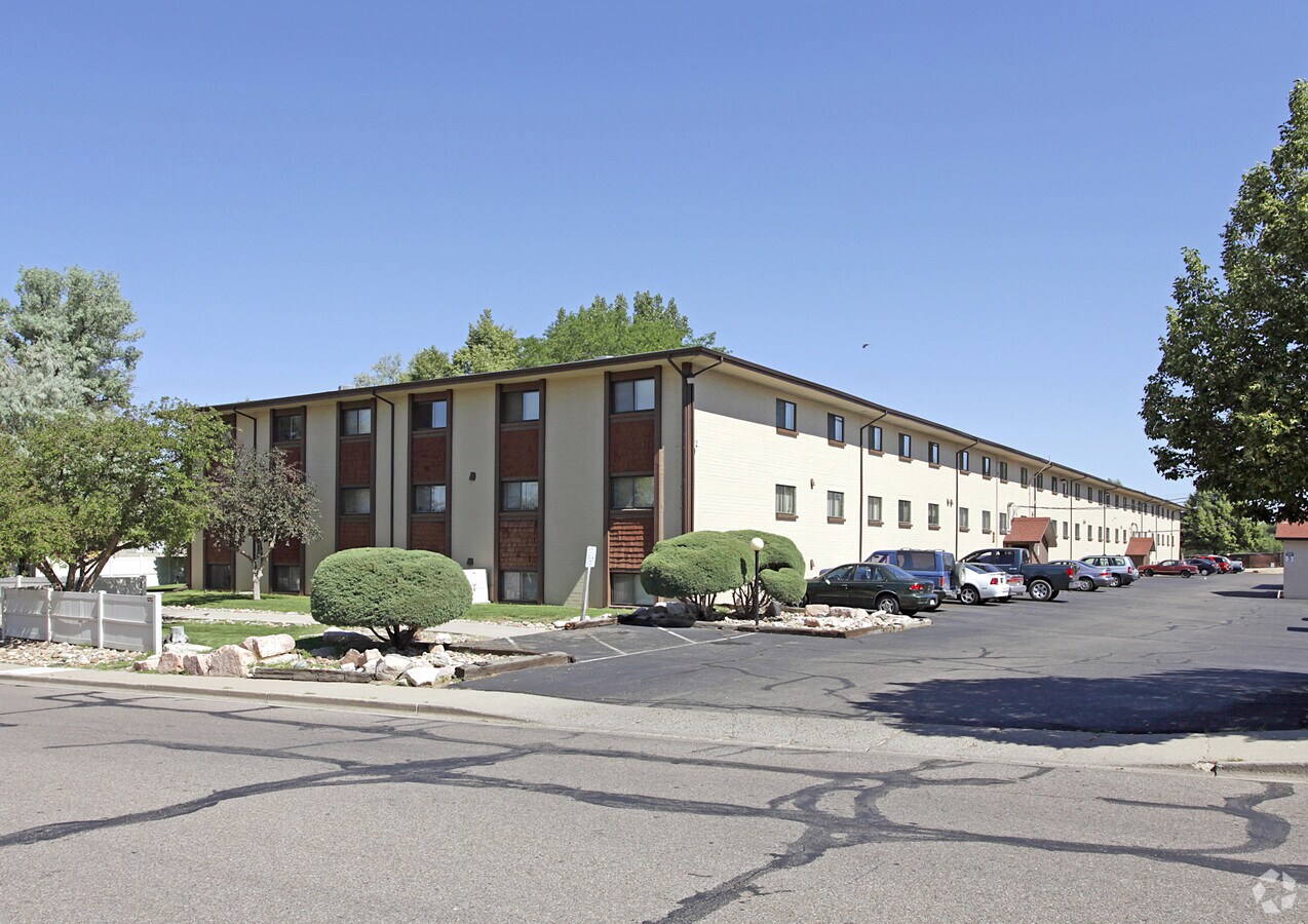 Photo - Cimarron Square Condominiums