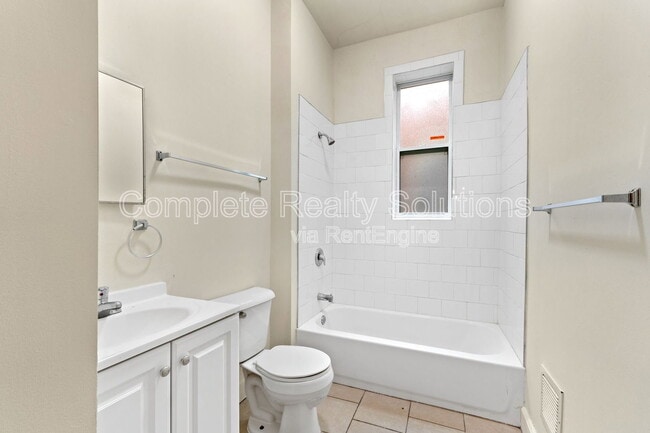 Photo - 5130 Kensington Ave Unit 2