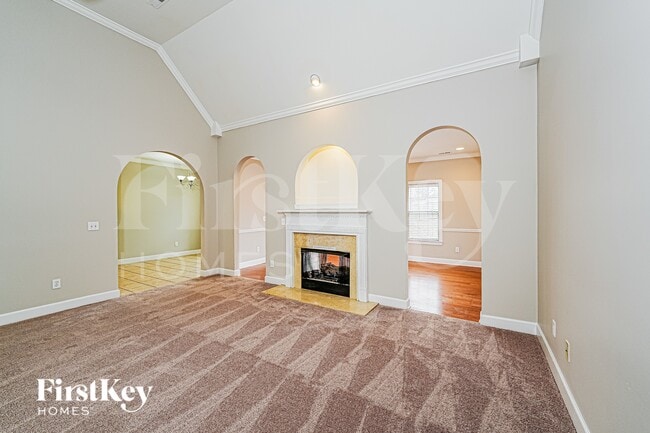 Photo - 388 Waterford Cove Trail