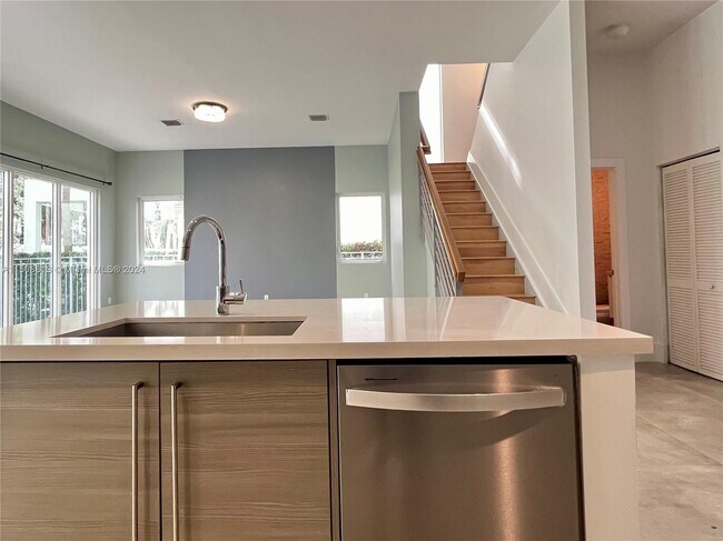 Photo - 19025 Atlantic Blvd