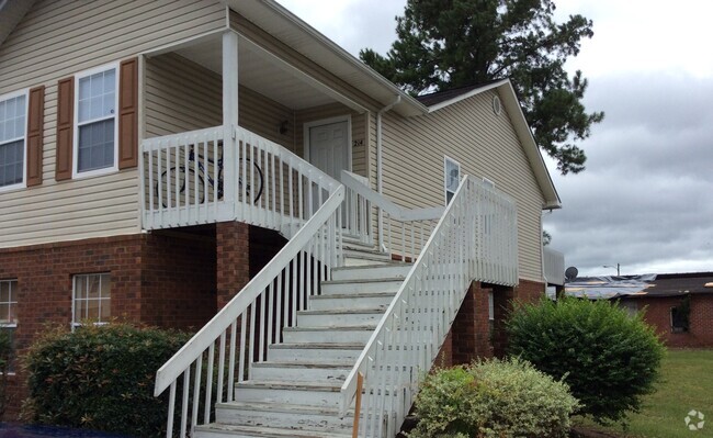 Building Photo - 214 Magnolia Plantation Ct Rental